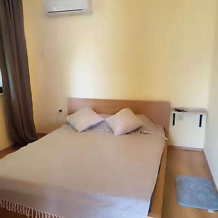Appartement Sirena 50 M From The *
